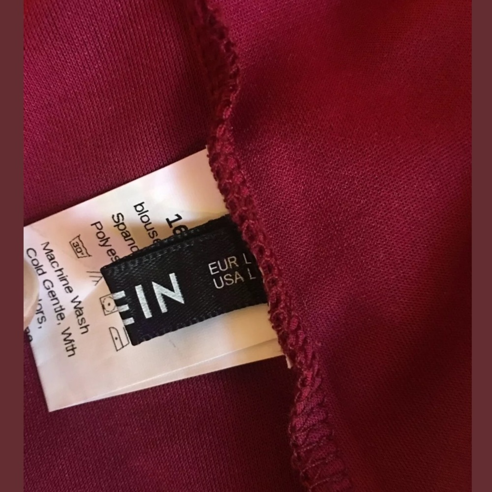 Sold! Shein Red Scallop Trim Slim Fit Top Large - Picture 6 of 7